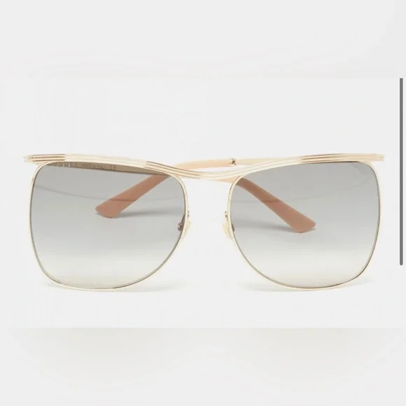 *Authentic* Gucci Gold Frame Sunglasses - Picture 1 of 9